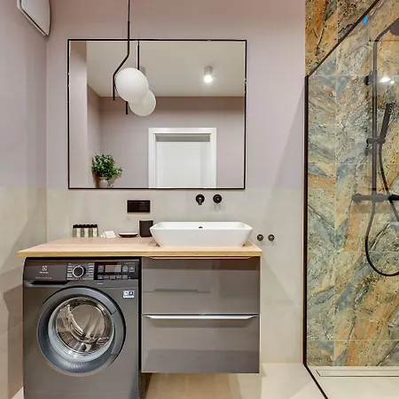 Апартаменти Dom & House - Dolny